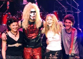 Gary Cole and Sherlyn Fenn with Johanna Braddy and Asher Book in Pop Rocks