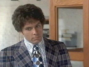 Gary Cole clueless in The Brady Bunch Movie